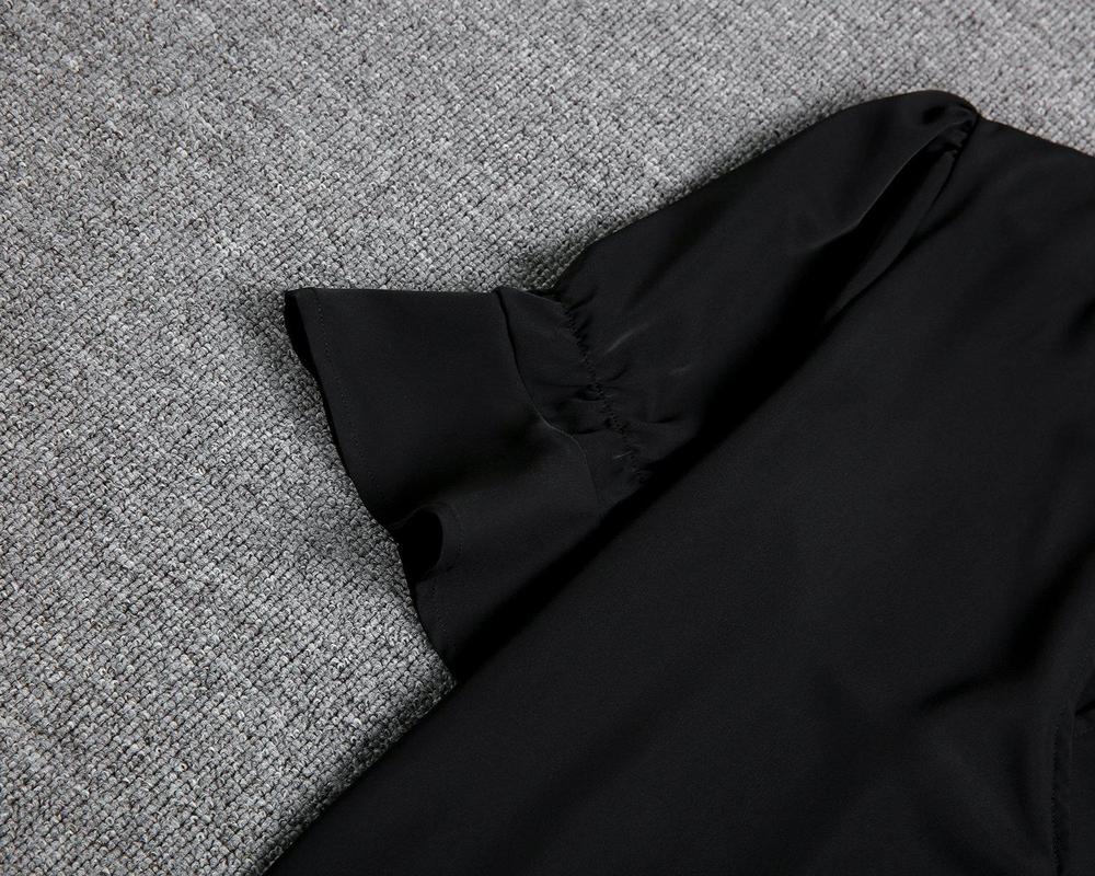 Ein Schwarzes Kleid für die Ewigkeit