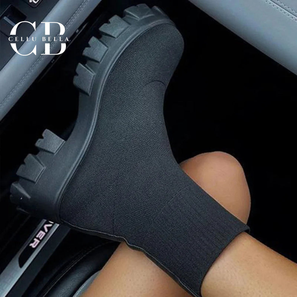 Gaia-Strickstiefel: Moderne Damen-Boots mit Plateau-Sohle und Stretch-Komfort