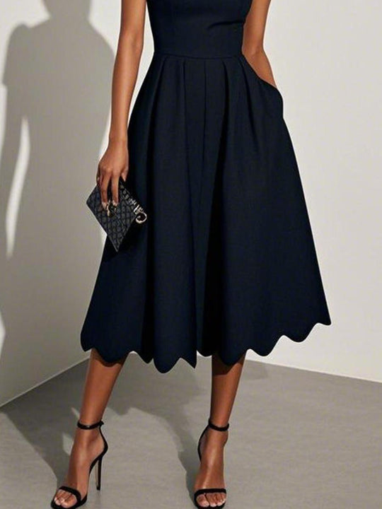 Marineblaues kurzärmeliges einfarbiges Midikleid