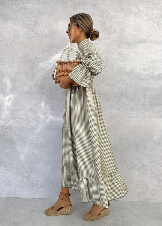 Grünes kariertes Maxikleid mit Rundhalsausschnitt