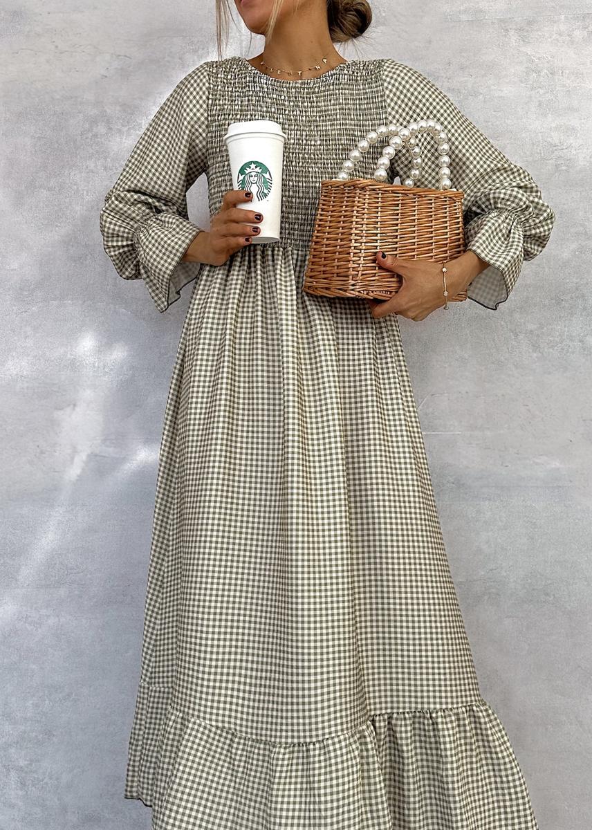 Grünes kariertes Maxikleid mit Rundhalsausschnitt