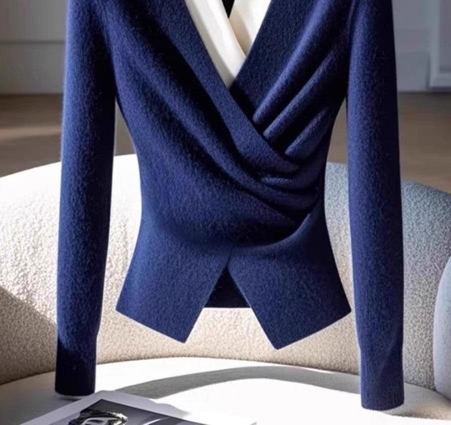 Vera - Blauer Langarmpullover mit V-Ausschnitt