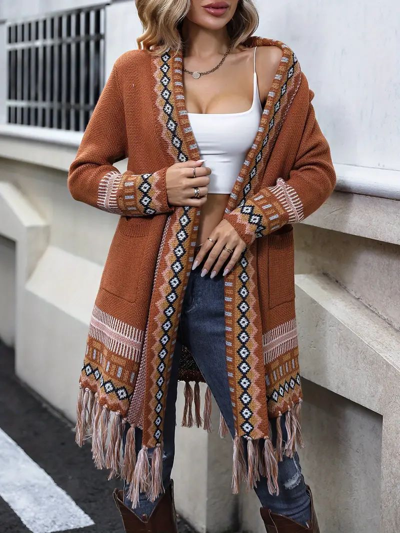 Trendige braune Strickjacke mit Seitentaschen