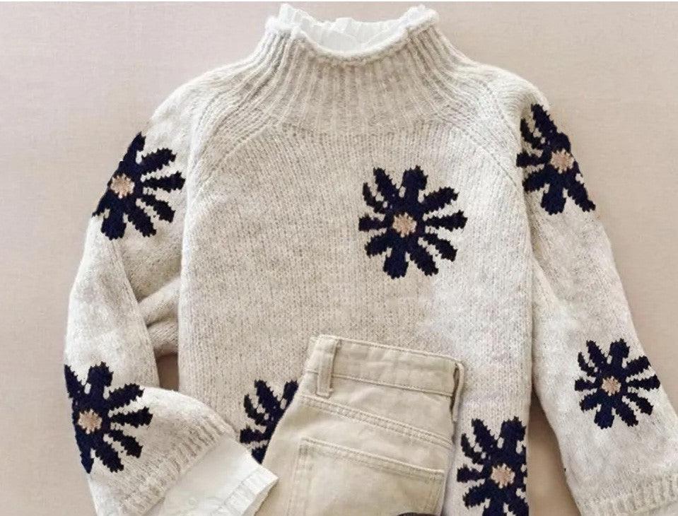 Unverwechselbarer langärmeliger Pullover mit Stehkragen